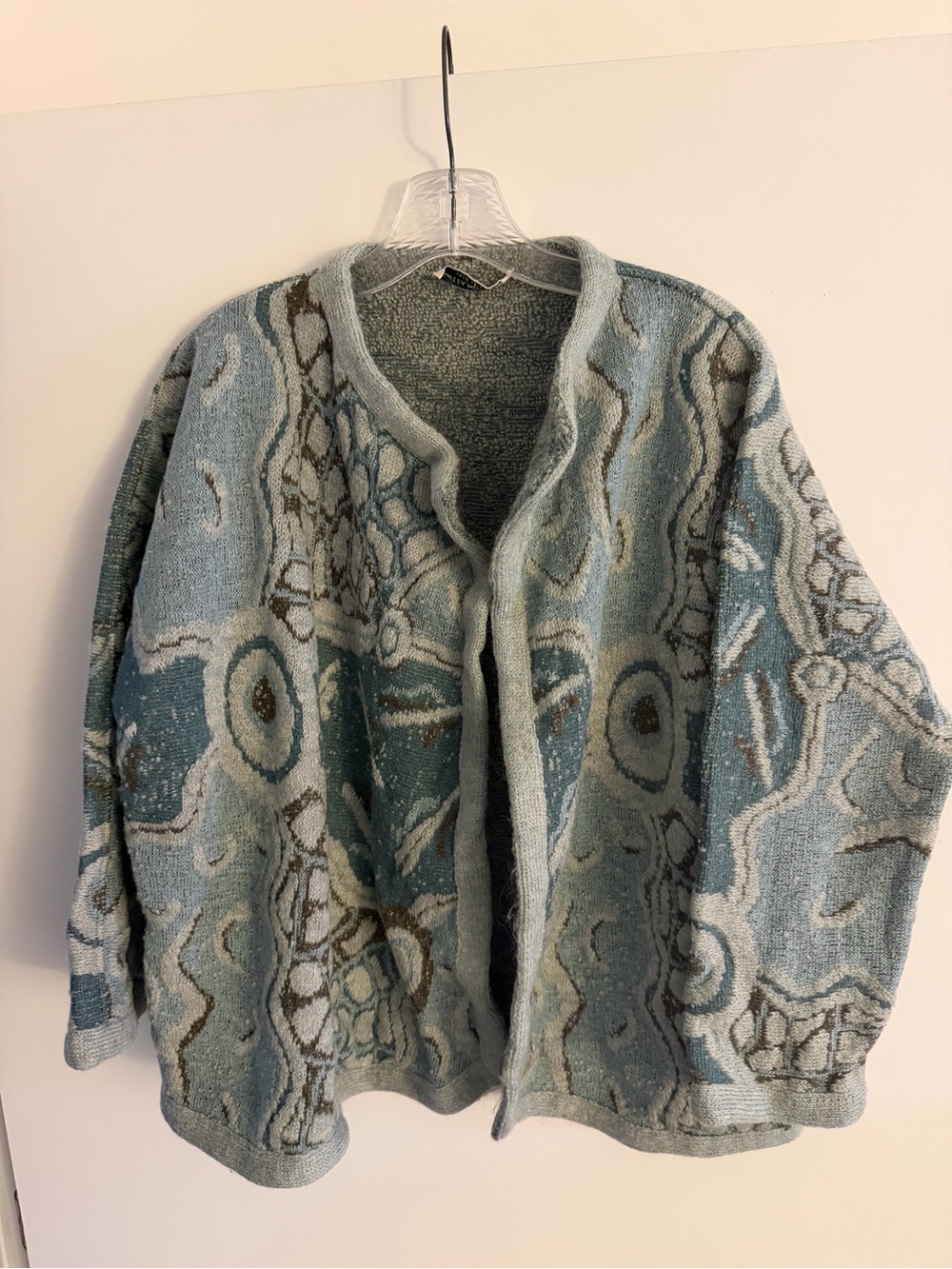 Open-Front Women's Cardigan Sweater in Light Blue Pattern
